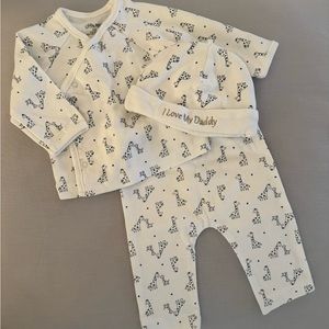 NWOT Personalized Little Me Giraffe Pants Set
